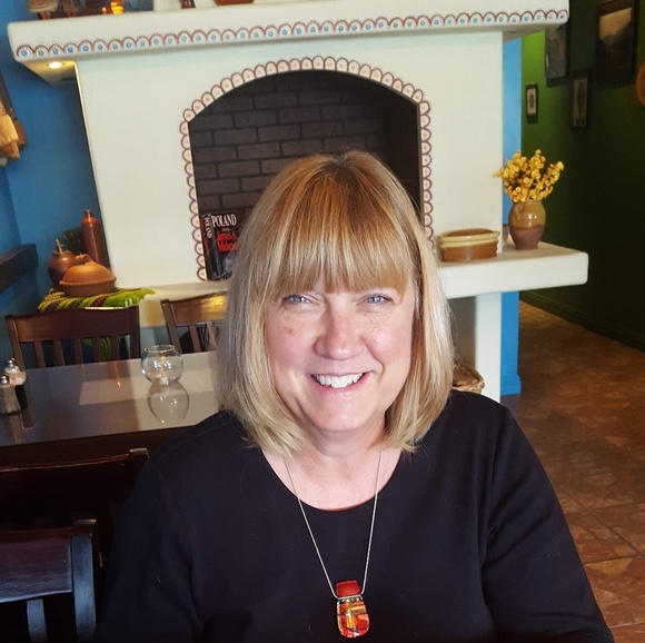 Meet your Posher, Debra - Picture 2 of 2